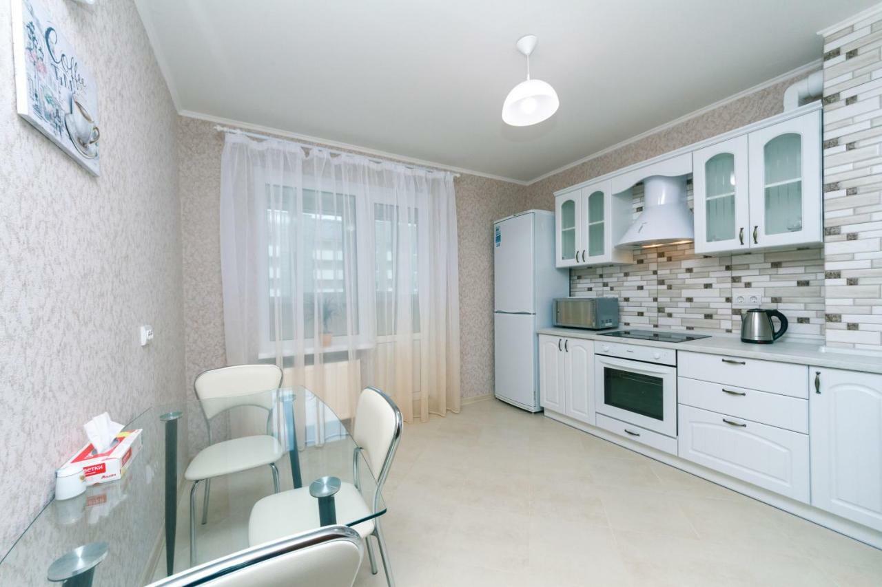 Видовая Квартира Yaroslavichi-2 Vyshhorod Exterior foto
